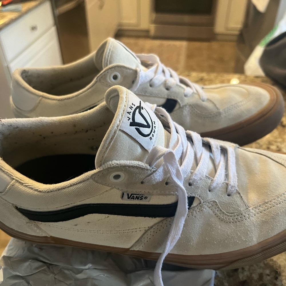 Vans SKATE shoes Men’s 12 used good condition!